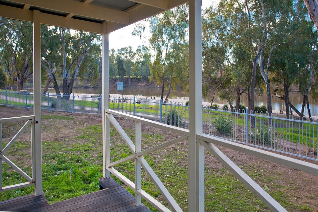 Hotel Wagga Wagga Beach Caravan Park Exterior foto